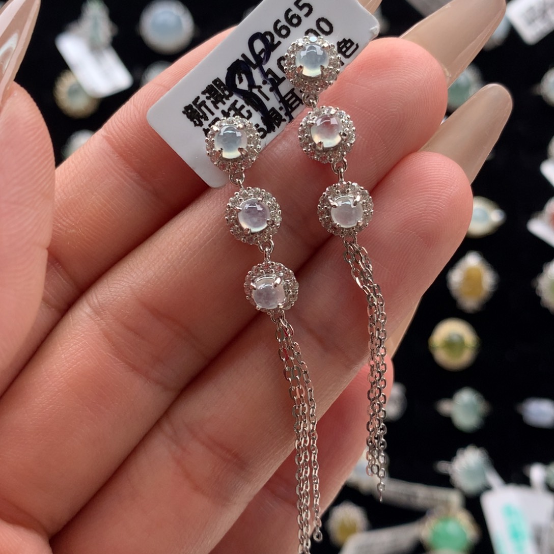 颈饰银S925镶嵌翡翠耳钉