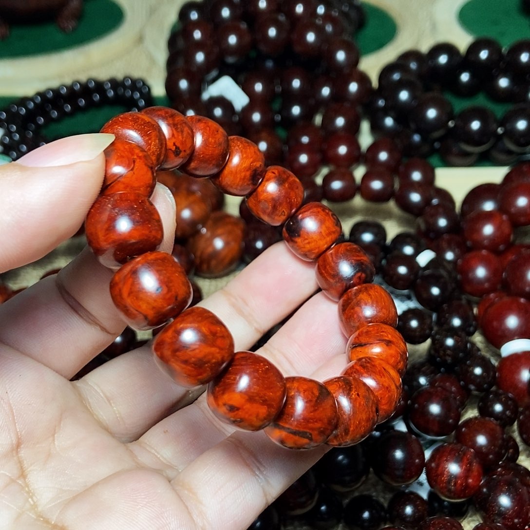 *****手串/手链小叶紫檀1.3-1.4瘤疤瑕疵