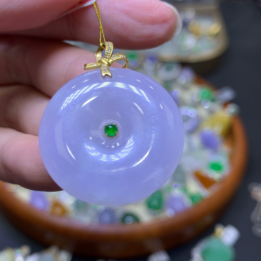 翡翠颈饰18K金镶嵌翡翠吊坠项链