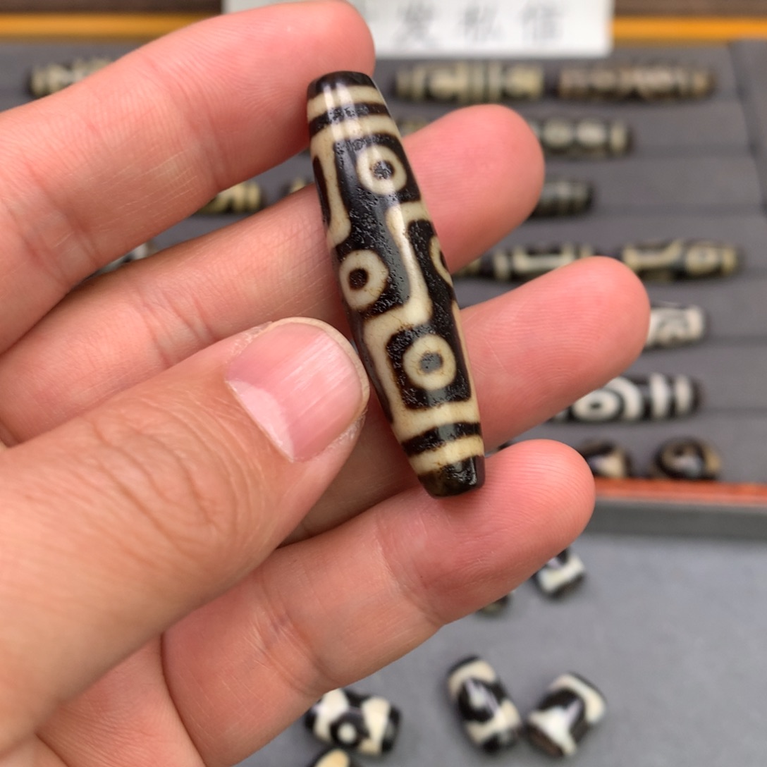 玛瑙/玉髓颈饰未镶嵌偷****室