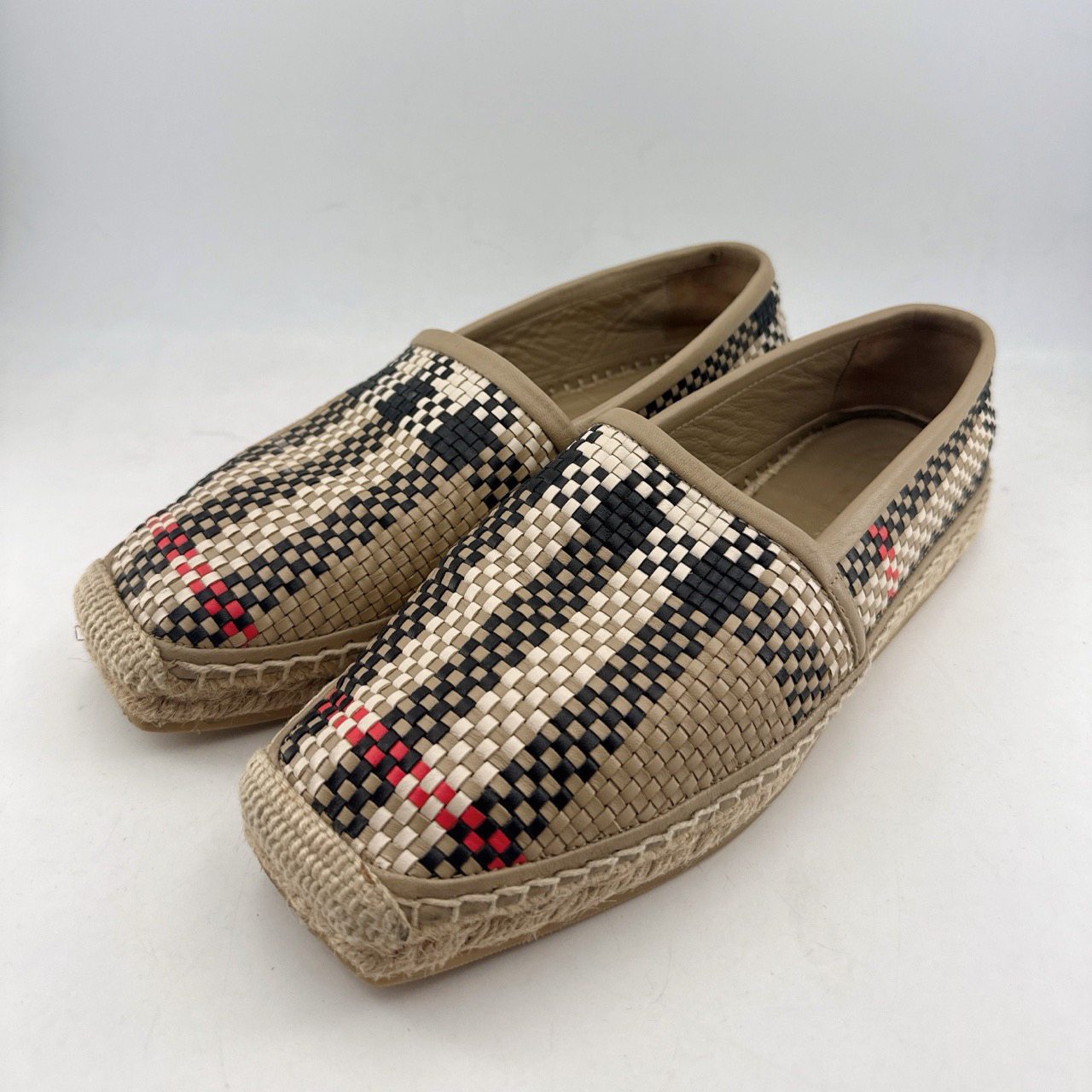 95新 BURBERRY/博柏利 37码/经典格纹渔夫鞋