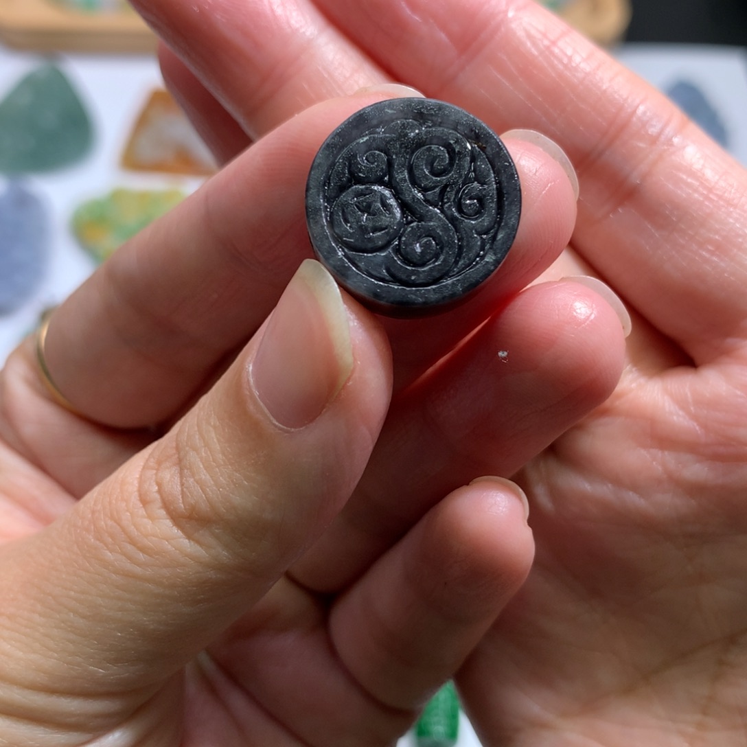 定制翡翠未镶嵌桶珠