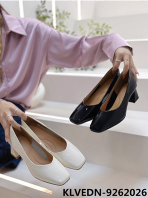 9262026新款高品头层牛漆皮粗跟气质不累脚单鞋