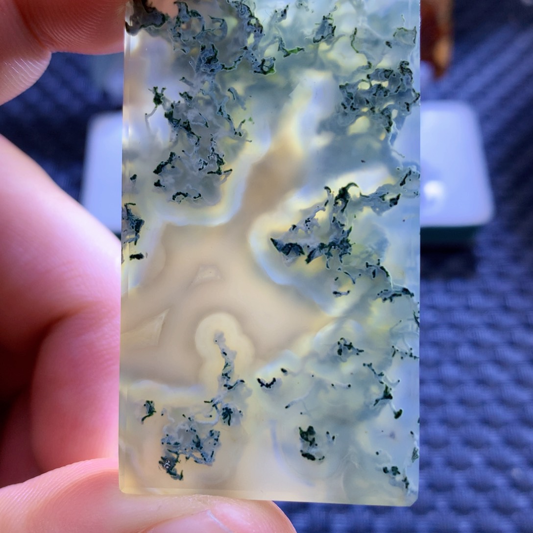 未镶嵌颈饰玛瑙/玉髓嘉*