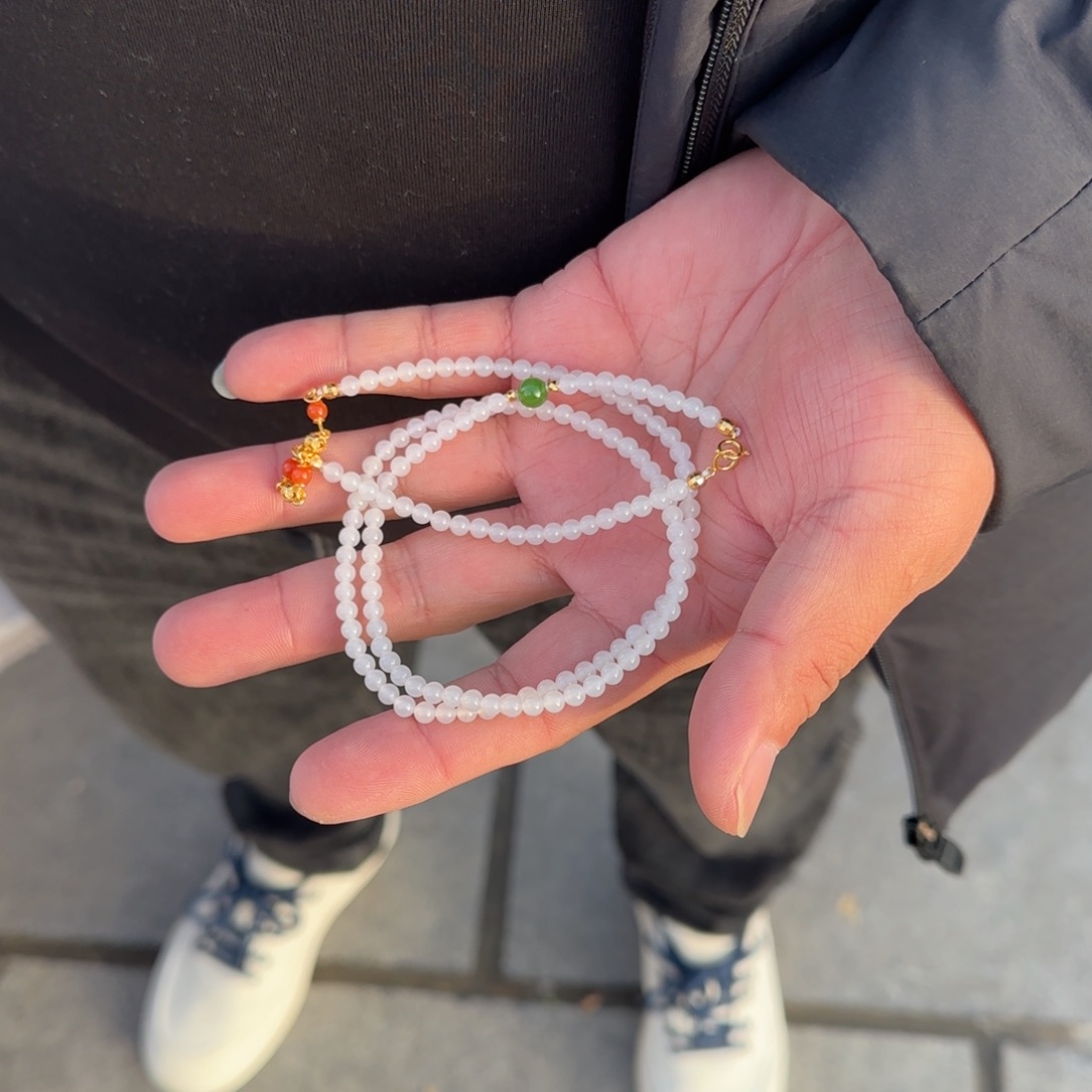 和田玉未镶嵌颈饰俄巴莎设计款卡4