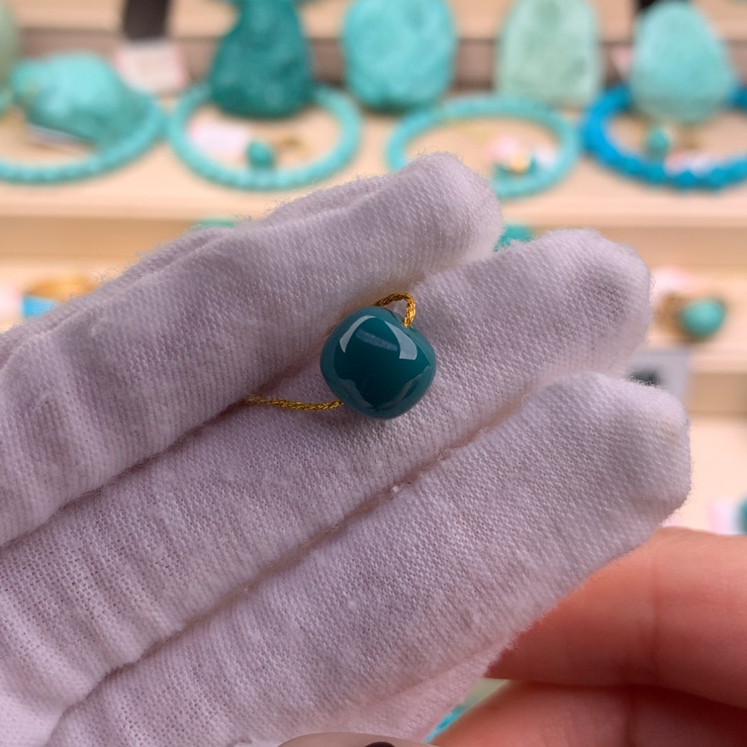 绿松石珠宝奇石未镶嵌9.6*8.5mm