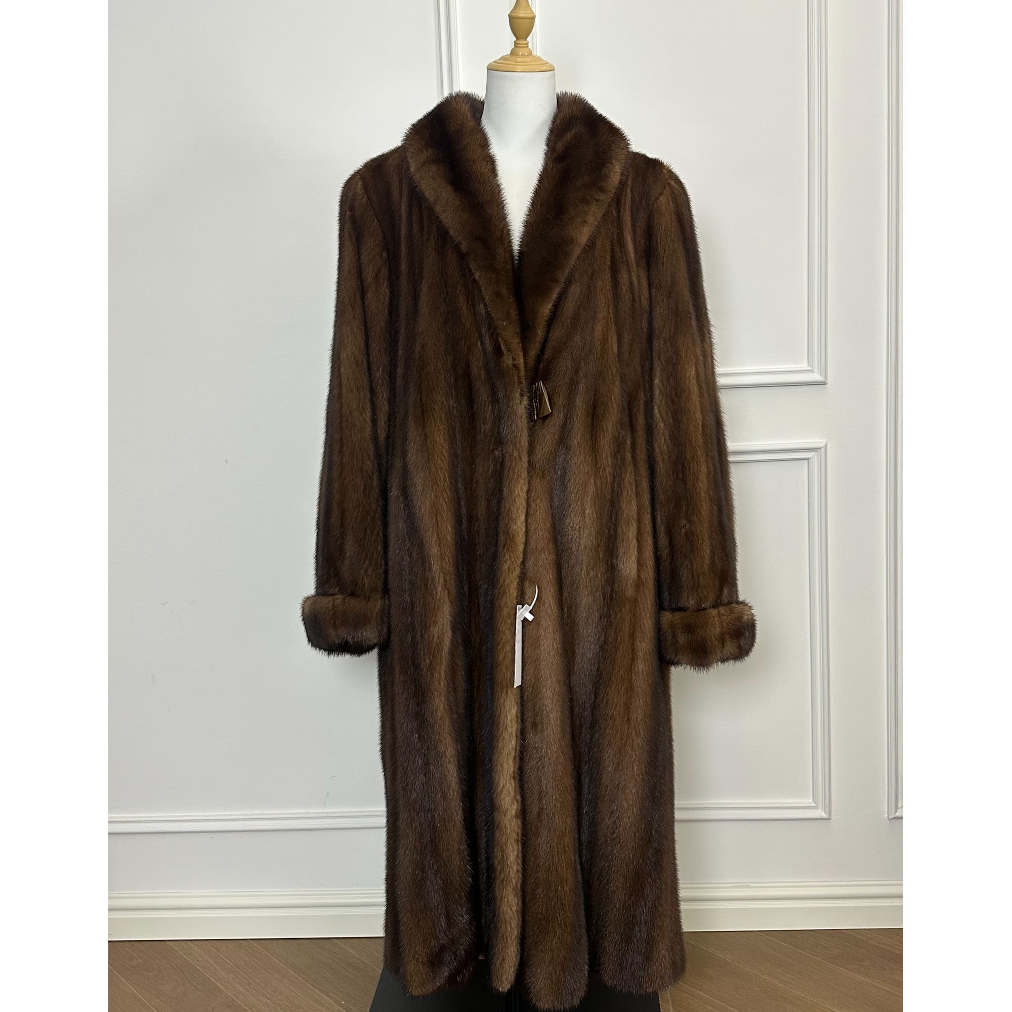 小金猪海外精选意大利极品高货深咖色水貂毛