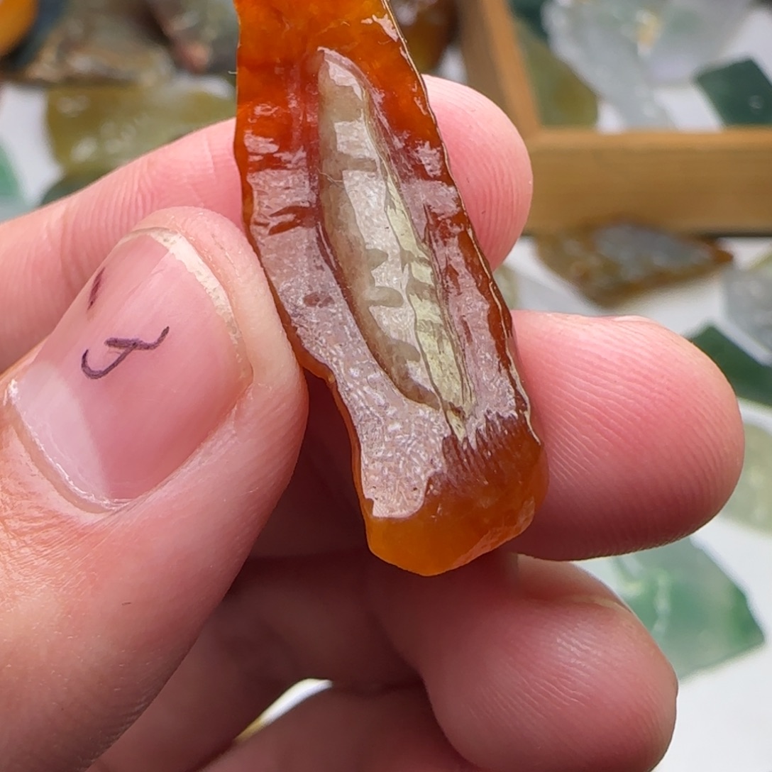 定制翡翠未镶嵌不包工