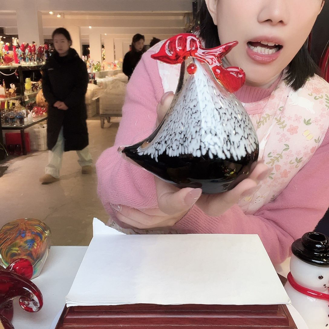 茶盏琉璃的颜色也很