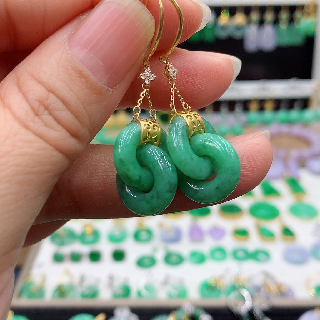 翡翠耳饰18K金镶嵌的