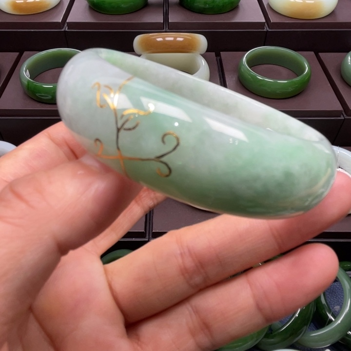 翡翠未镶嵌手镯翡翠手镯