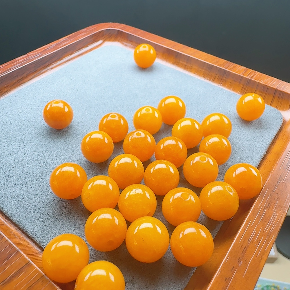 卡12mm左右 天然缅甸翡翠A货 冰黄单珠 多样性发货其一