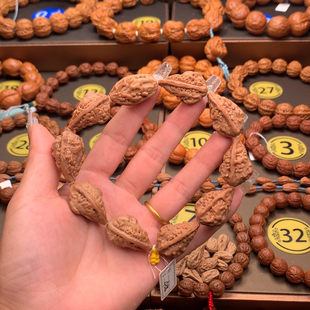 文玩核桃手串麒麟角