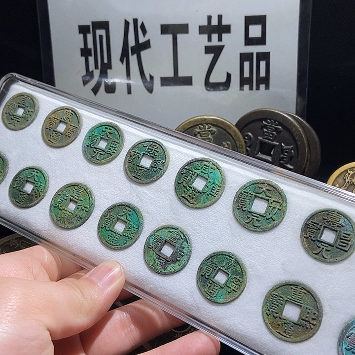 铜现代翻砂制作工艺品