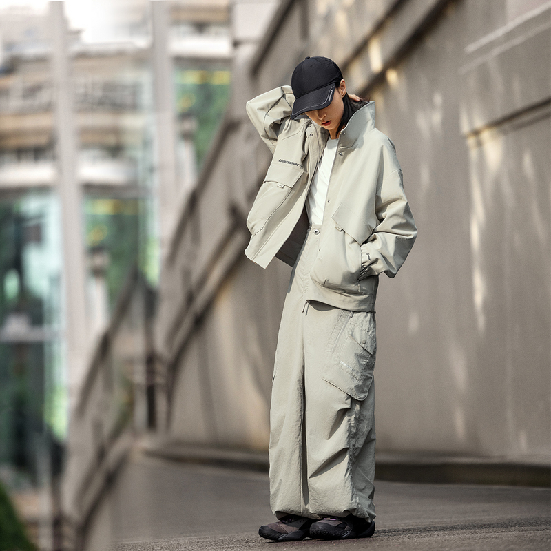 李宁CF溯运动裤女子2025秋季新款户外防泼水直筒休闲长裤AYKU712