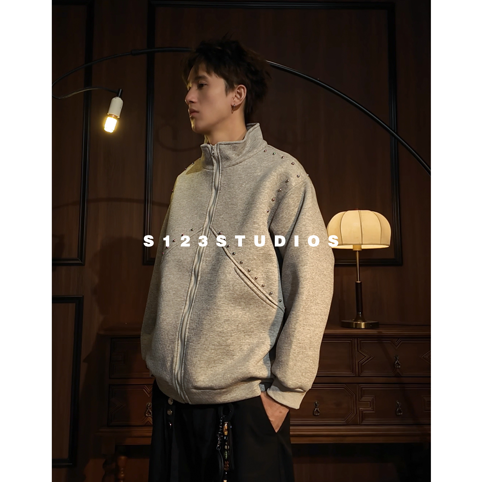 S123美式复古潮牌铆钉拼接连帽卫衣男秋冬新款痞帅宽松百搭外套