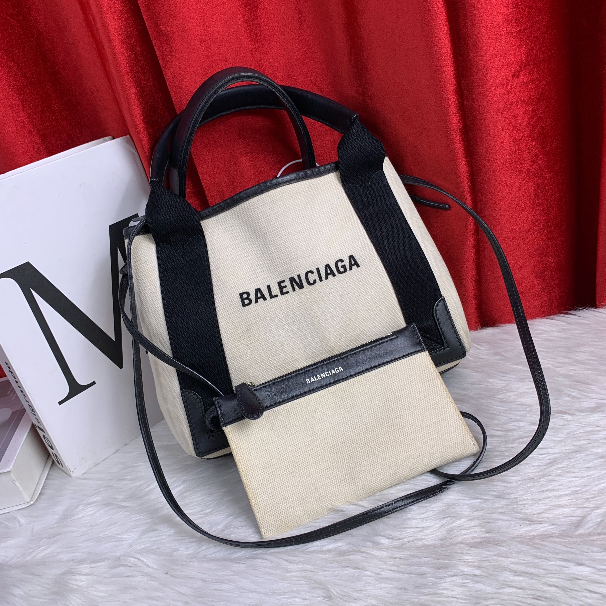 95新 Balenciaga/巴黎世家 拼色手提包/ZQBS07101636/1636