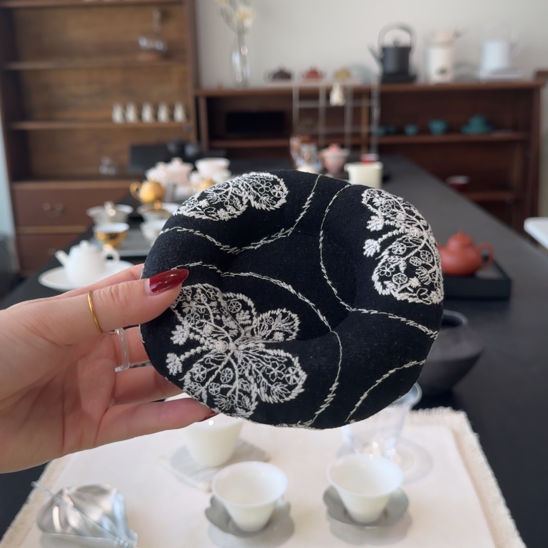 黑色蝴蝶 壶承垫子
