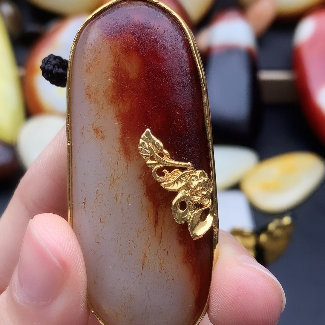 和田玉未镶嵌挂件