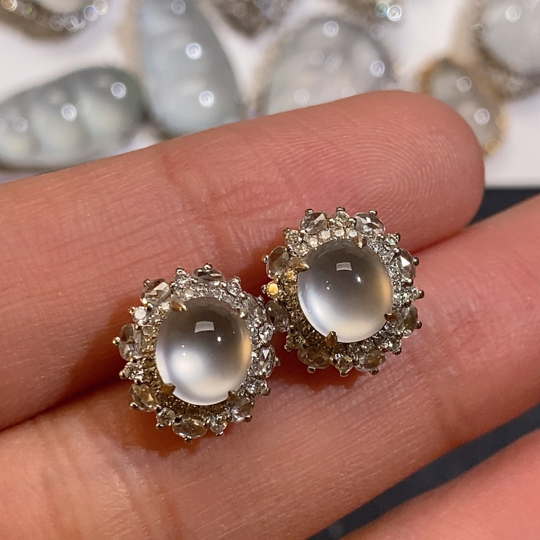 翡翠耳饰18K金镶嵌天然缅甸A货翡翠