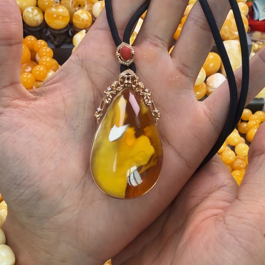 琥珀18K金镶嵌珠宝奇石