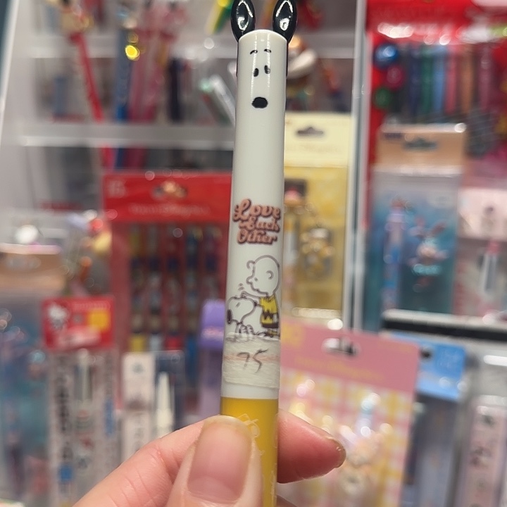 黄握史努比耳朵笔一支