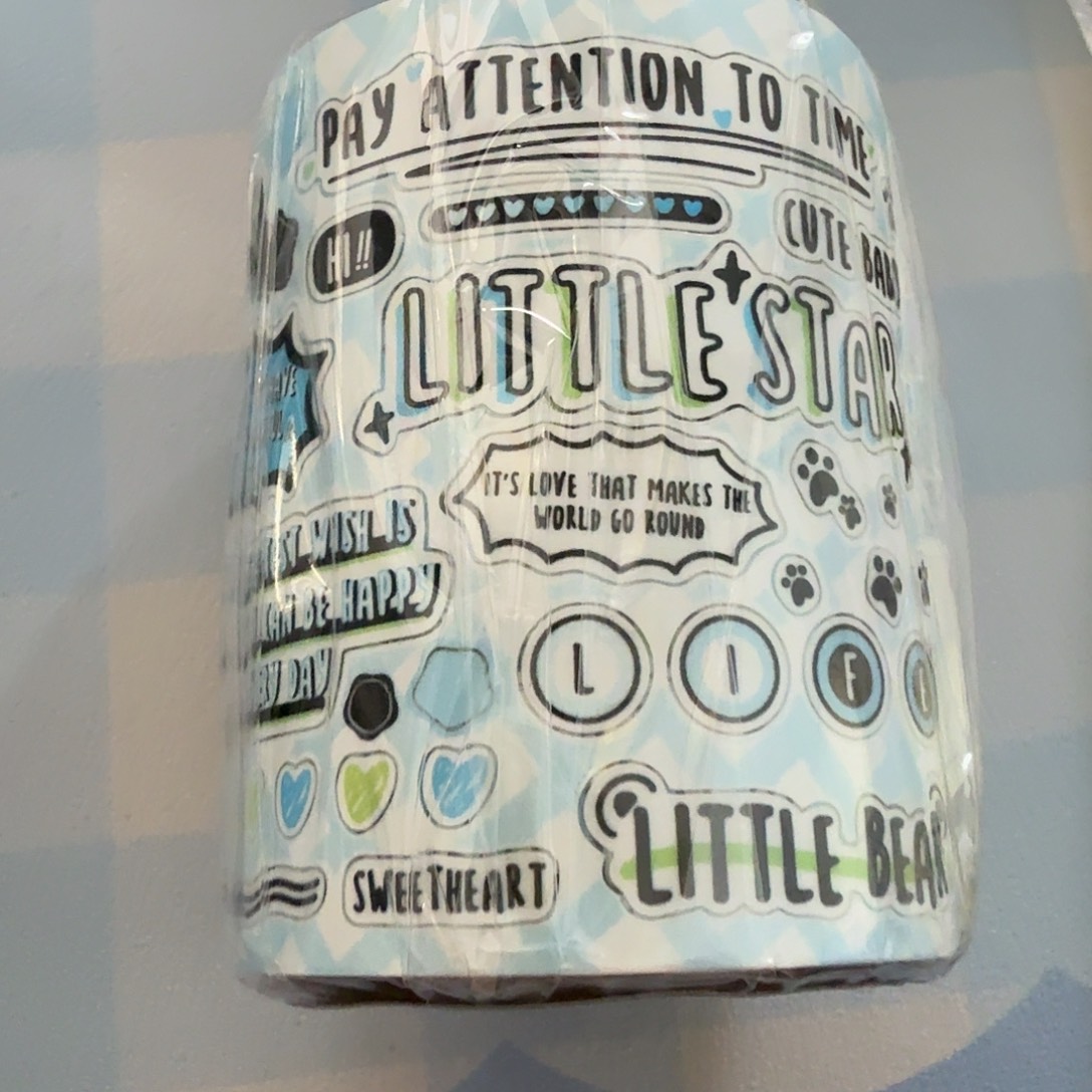 甜酷英文胶带一卷