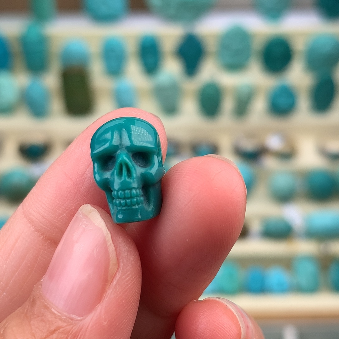 绿松石未镶嵌珠宝奇石