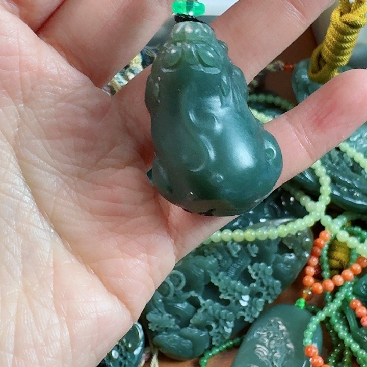 和田玉挂件未镶嵌