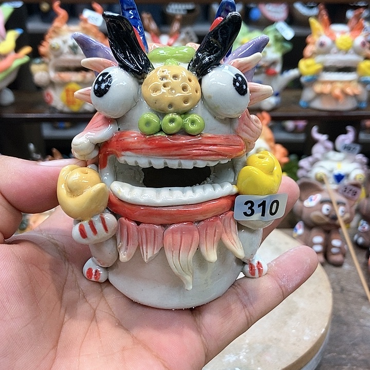 摆件直播间手工抽象陶瓷摆件310