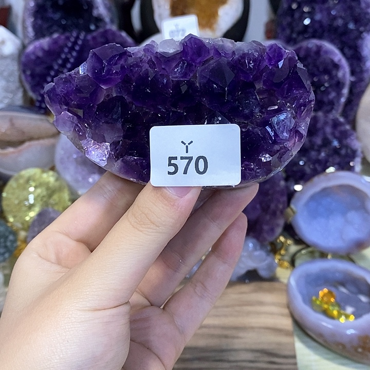 未镶嵌水晶大型摆件（非配饰）