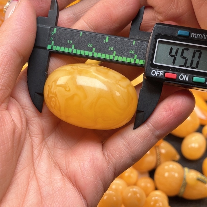 蜜蜡裸石未镶嵌蜜蜡