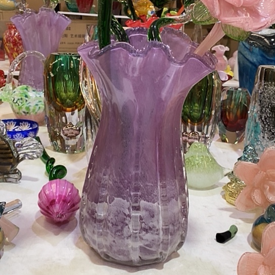 琉璃花瓶高31厘米口径15厘米