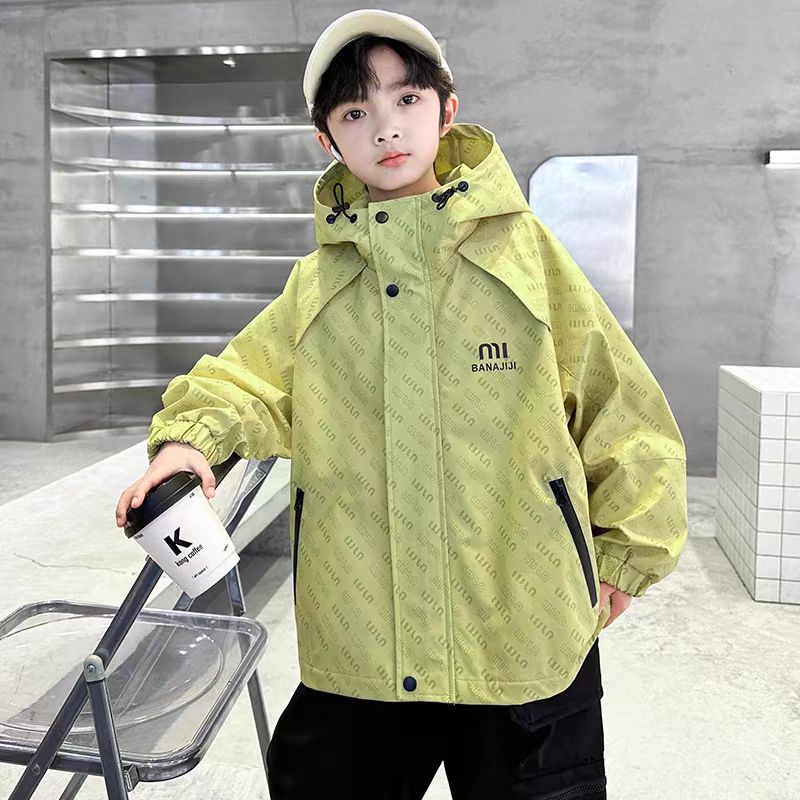男童春装外套2025新款中大童春秋款工装冲锋衣儿童春季炸街帅气韩