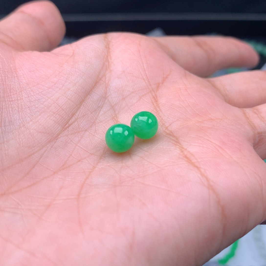 翡翠手链未镶嵌卡