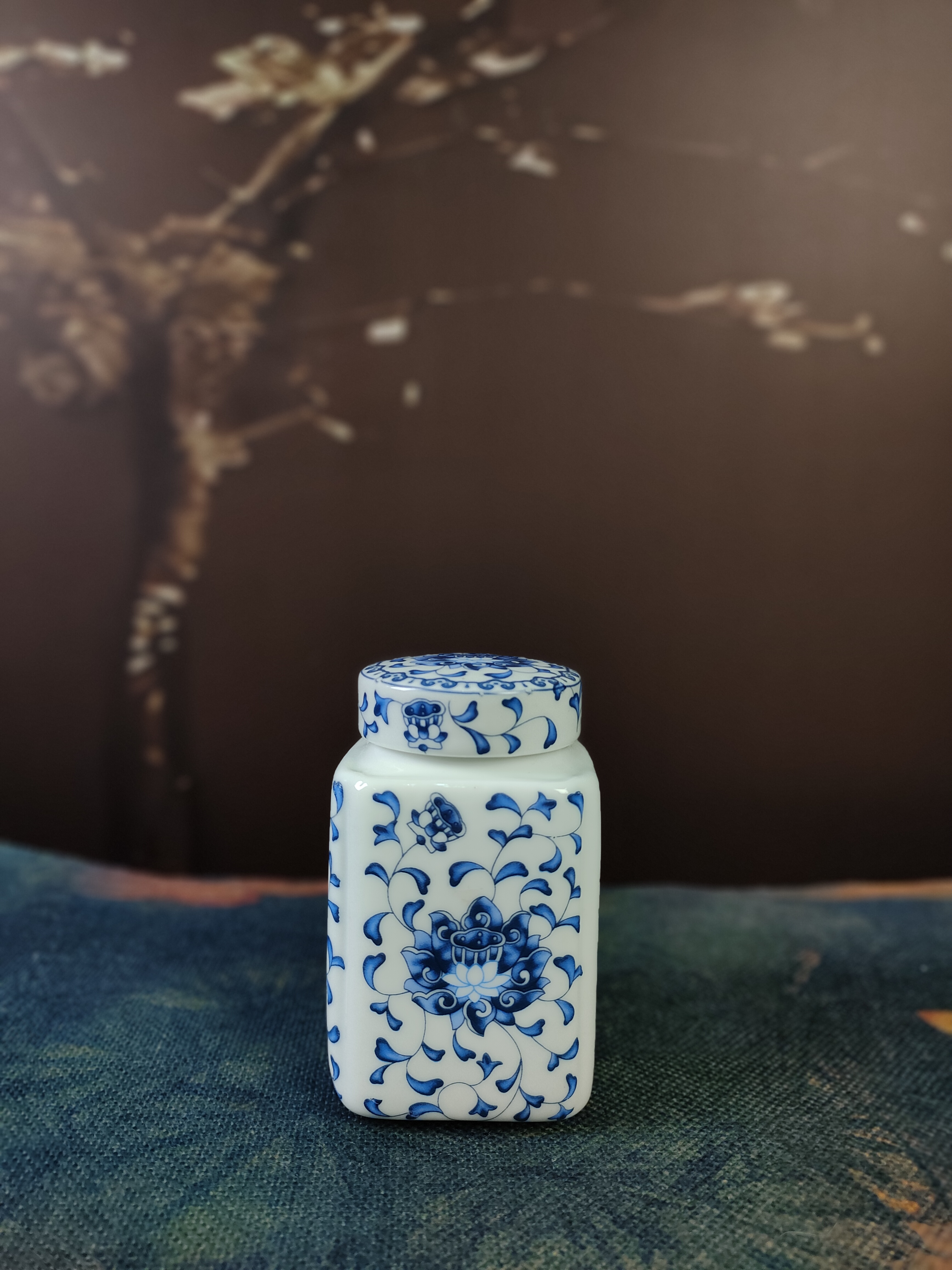 C775-四方青花茶叶罐XFF