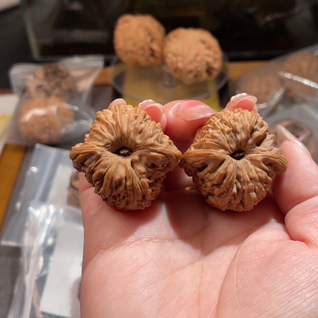 文玩核桃吊坠36南将石