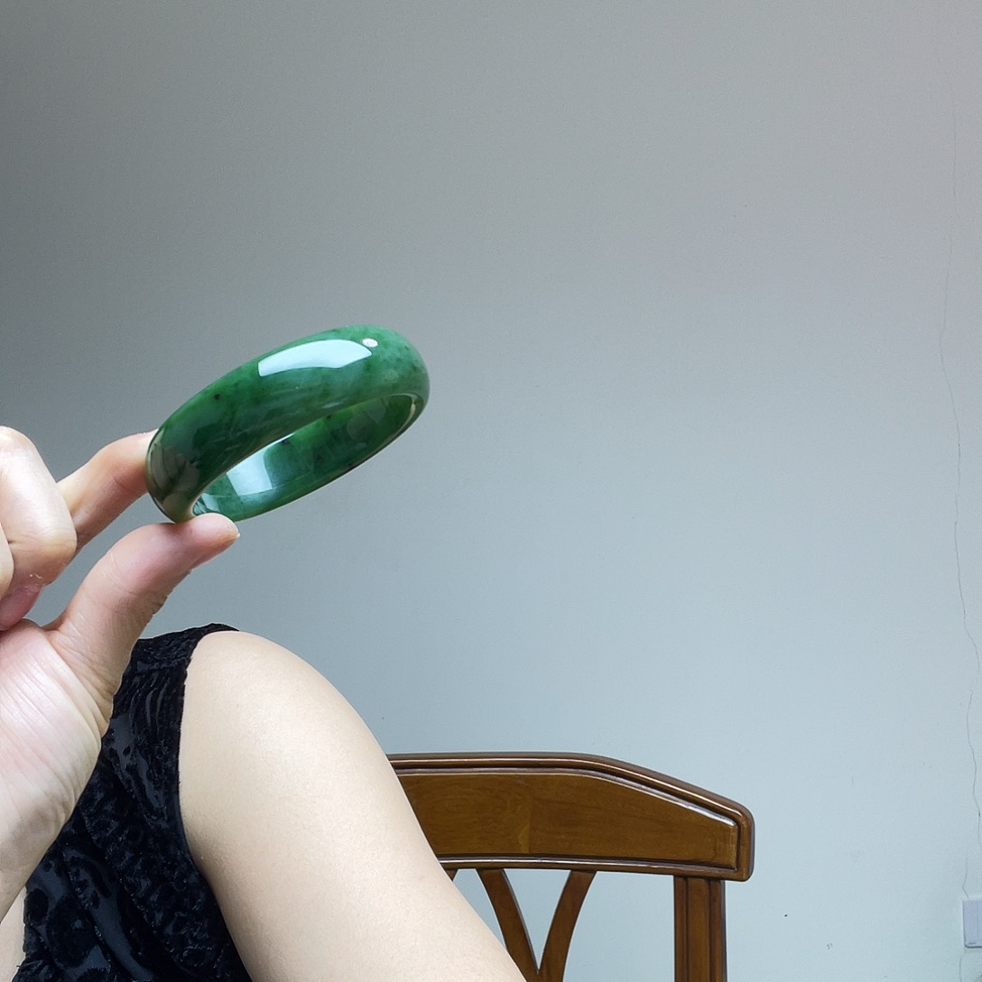 和田玉手镯未镶嵌A*a