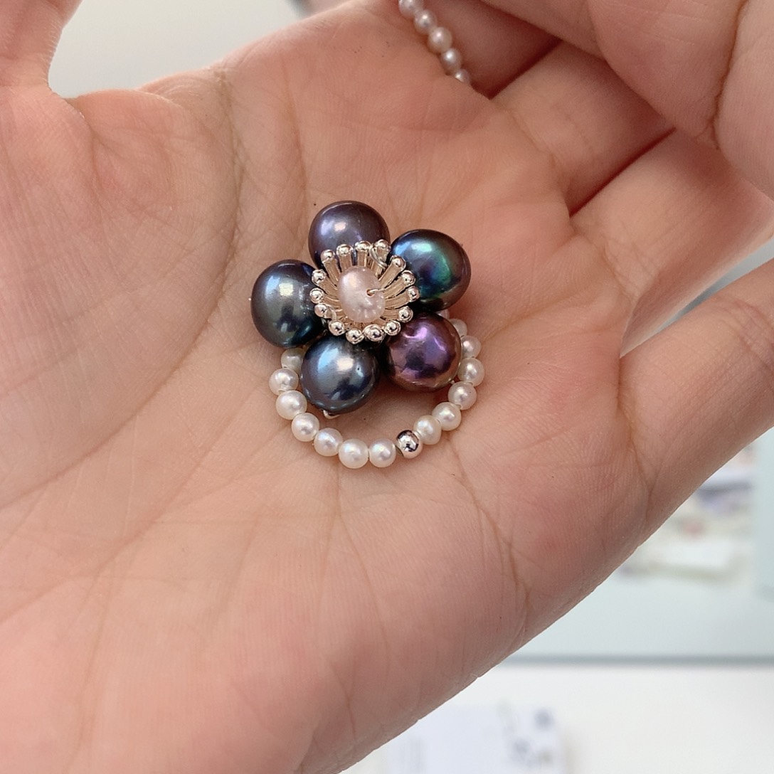 银S925镶嵌耳饰淡水珍珠