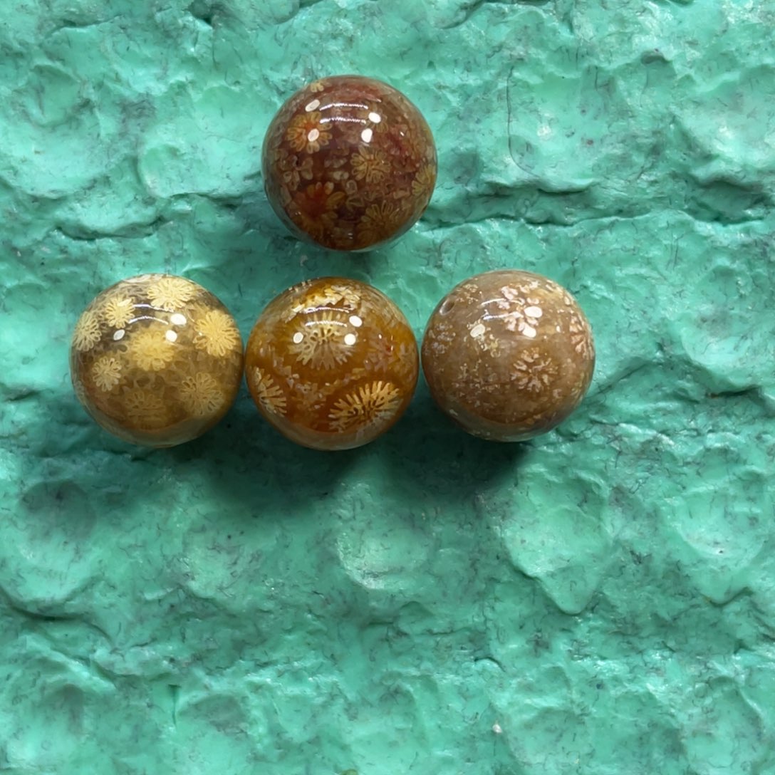 ***硅化玉未镶嵌颈饰k50