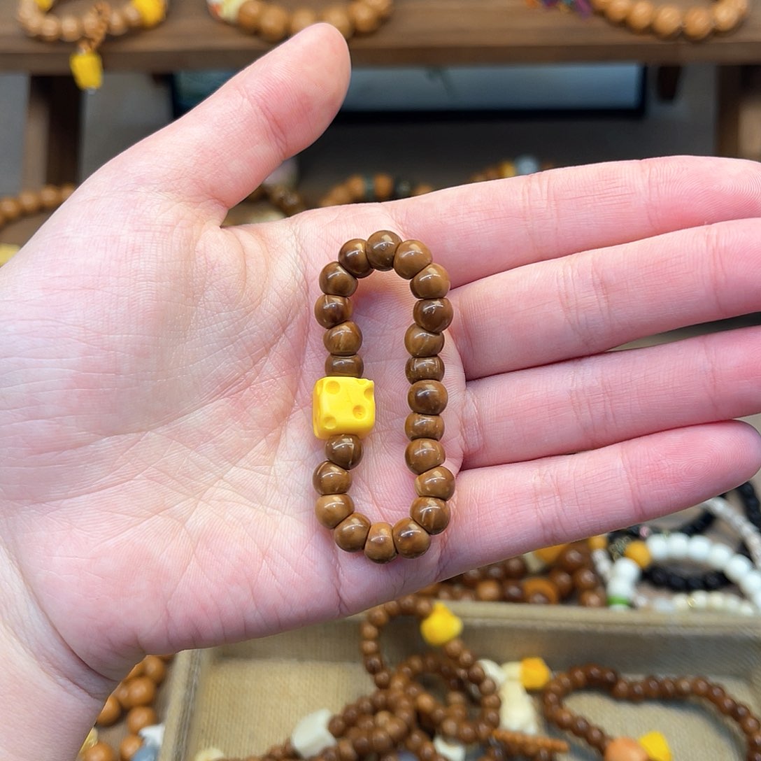 库克吊坠长****柜手捻搭配奶酪