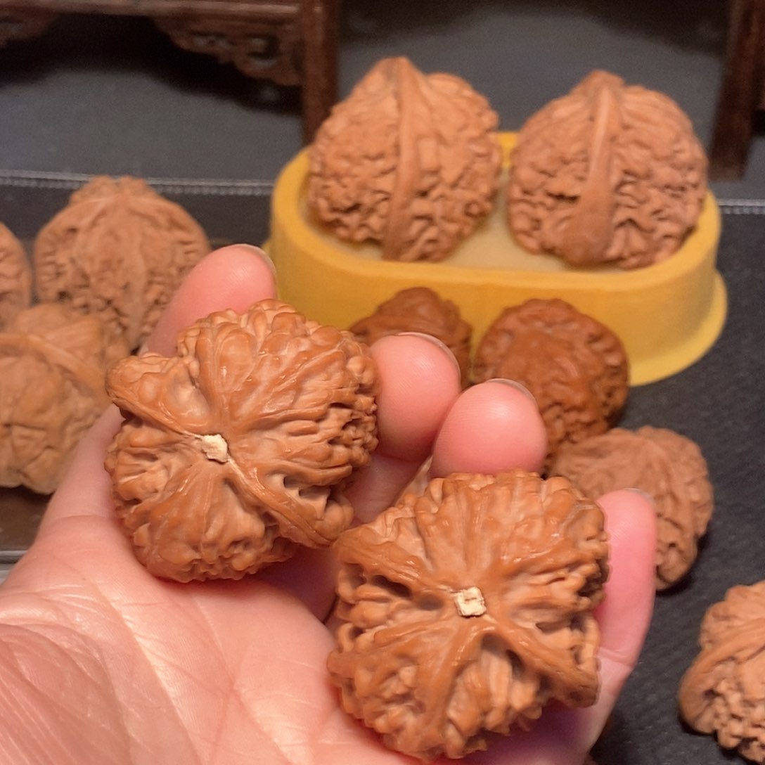 吊坠文玩核桃粗筋石头41尺