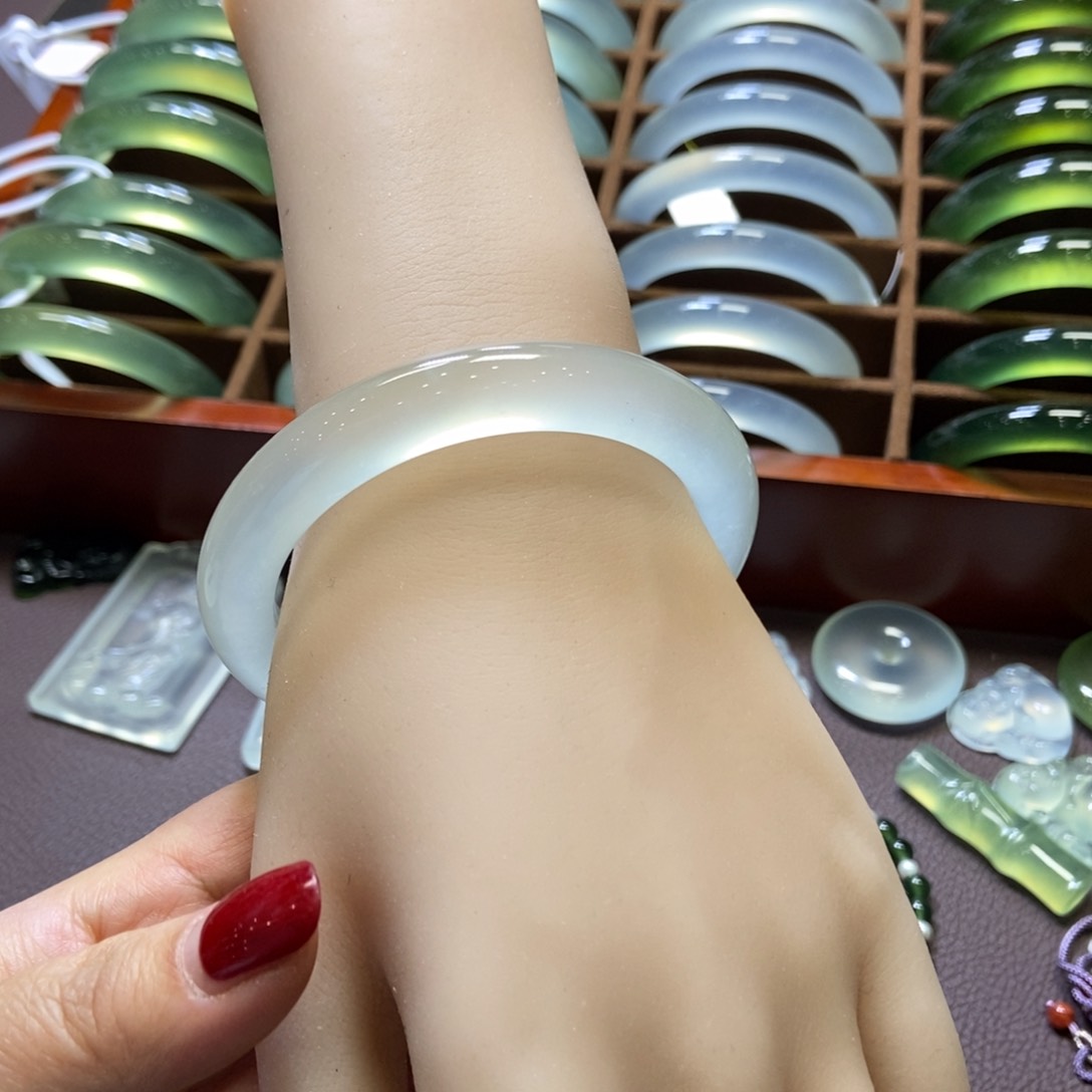 蛇纹石玉手镯58未镶嵌