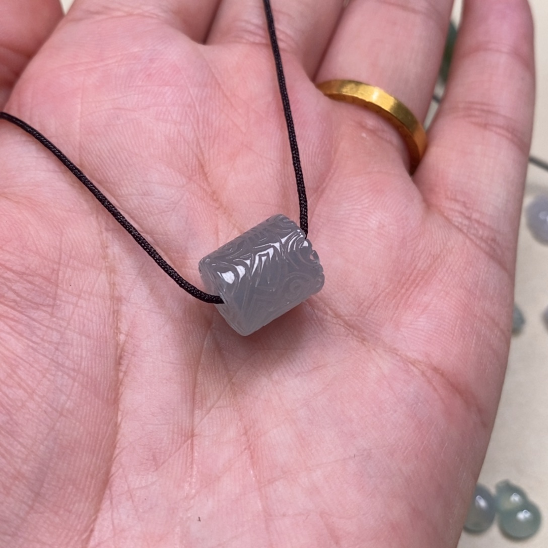 翡翠未镶嵌颈饰大卡桶珠