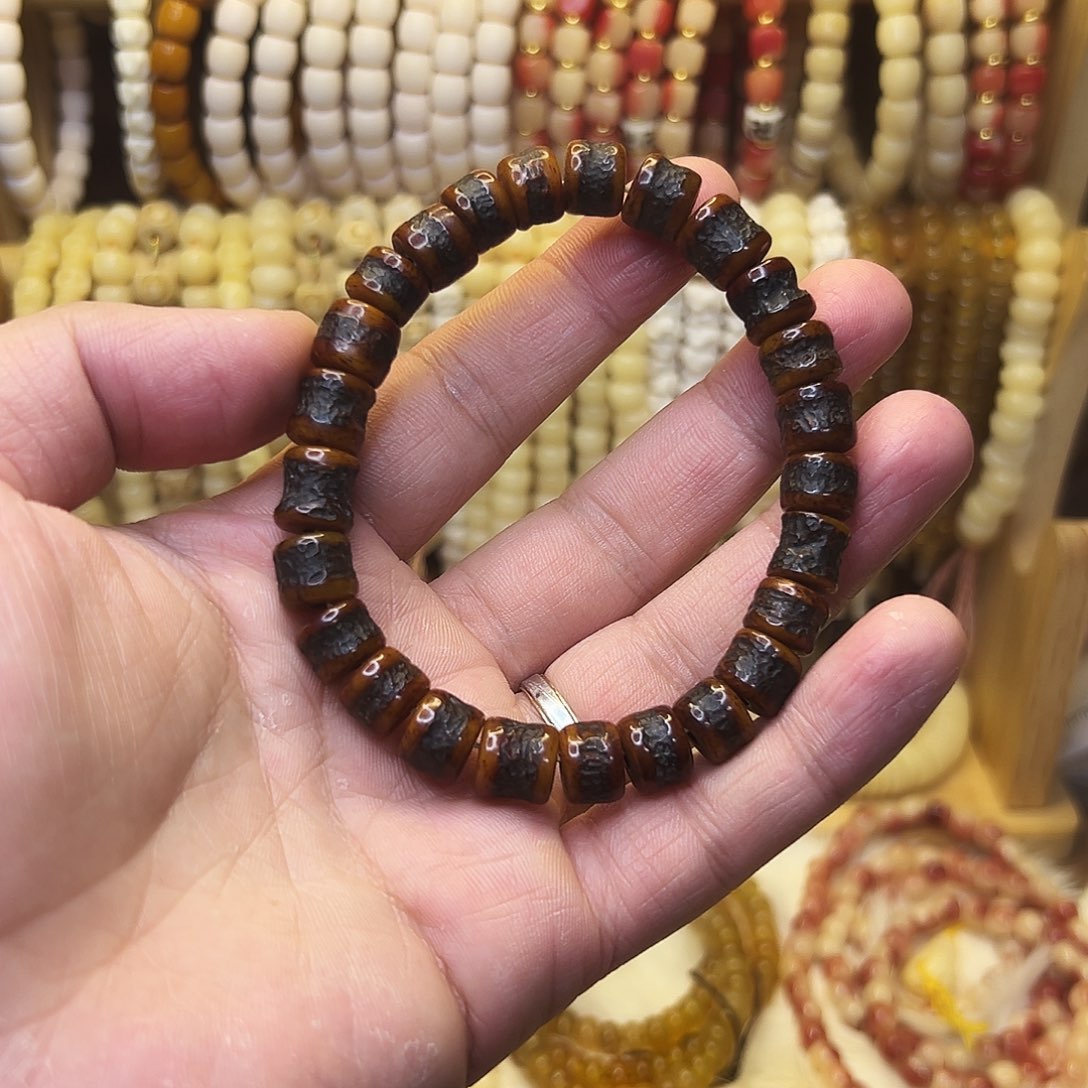 桃核把件1.0老料牛嘎