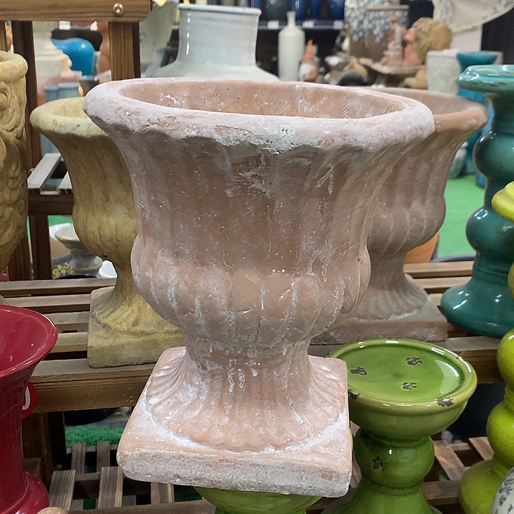 红陶高23宽20口16微瑕