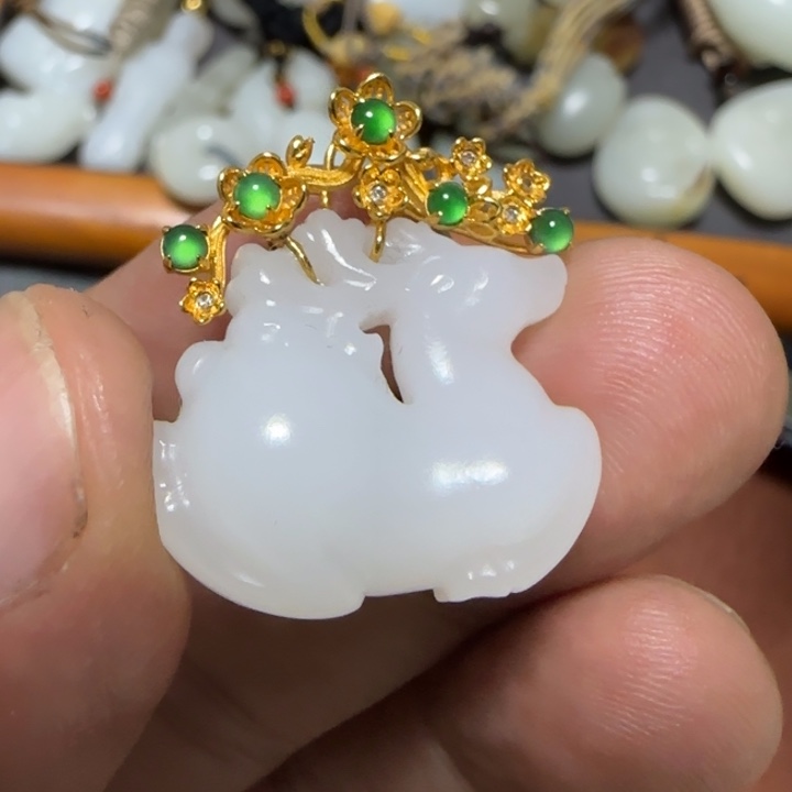 和田玉挂件未镶嵌可*·