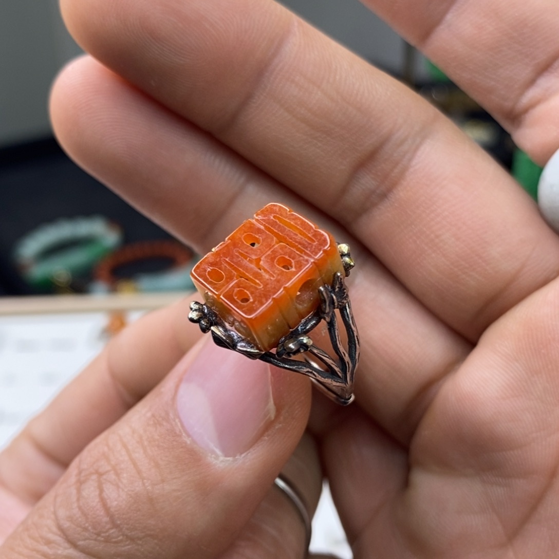 颈饰未镶嵌翡翠毛****a戒指