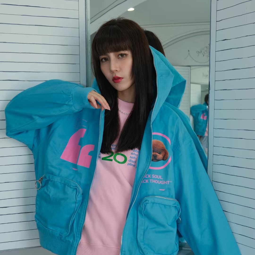 MWM   双口袋拉链连帽外套