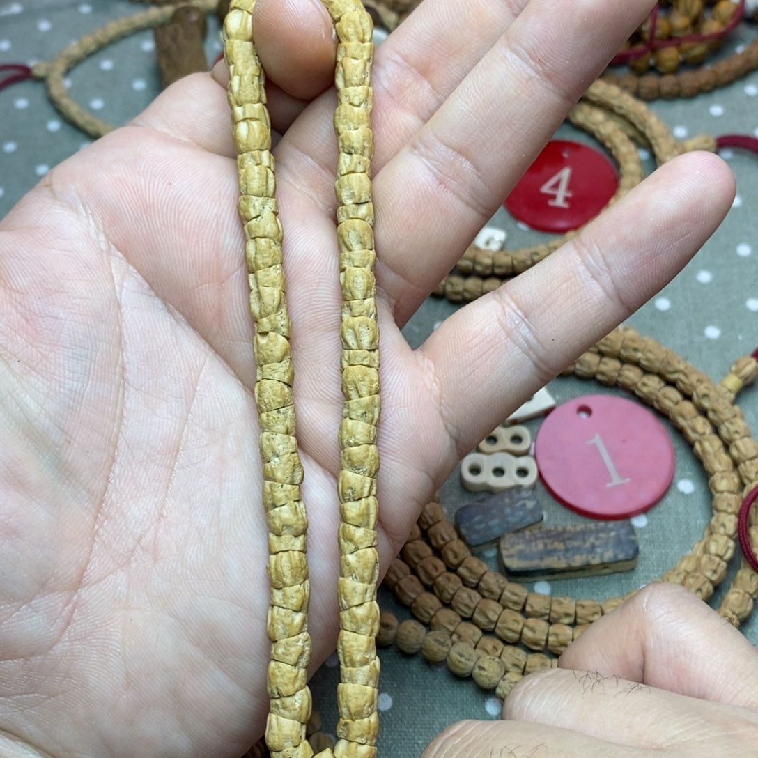 柏香籽/百香籽吊坠手作热振油皮多棱顺大肠6.6左右